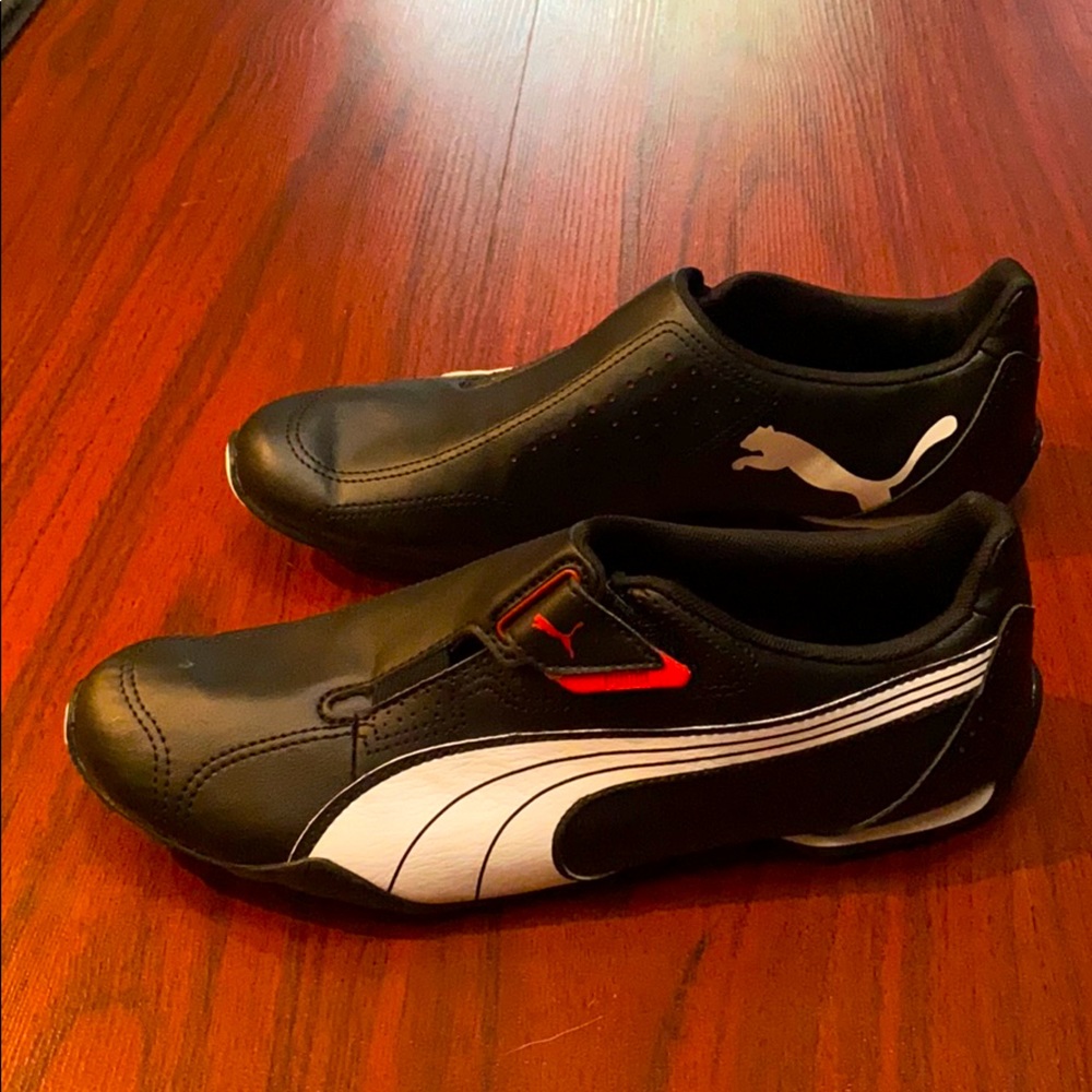 Puma Shoes size 9